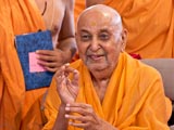  Swamishri in a divine, jovial mood