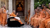  Swamishri bids Jai Swaminarayan to sadhus