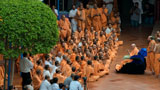  Swamishri bids Jai Swaminarayan to sadhus