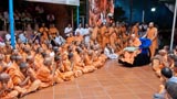  Swamishri bids Jai Swaminarayan to sadhus