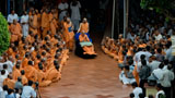  Swamishri bids Jai Swaminarayan to sadhus and devotees