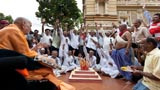  A skit presentation before Swamishri