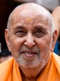  Swamishri in a divine, jovial mood