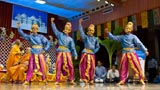  A cultural dance before Swamishri