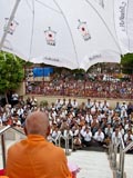  Devotees doing darshan of Swamishri