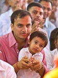  Devotees doing darshan of Swamishri