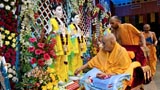  Swamishri performs pujan of the murtis