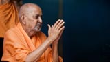  Swamishri bids Jai Swaminarayan to devotees