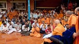  Devotees doing darshan of Swamishri