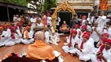  Youths sing kirtans in the traditional 'Ochhchhav' style
