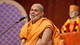  Pujya Viveksagar Swami delivers a discourse