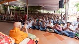  Devotees doing darshan of Swamishri