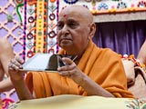 Swamishri inaugurates Satsang Exams eBooks for devices like iPad and Kindle, in epub, mobi and pdf formats