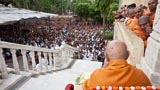  Swamishri bids Jai Swaminarayan to devotees