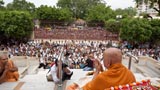  Swamishri bids Jai Swaminarayan to devotees