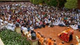  Devotees doing darshan of Swamishri
