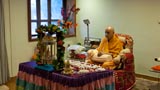  Swamishri performs his morning puja