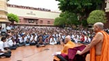  Devotees doing darshan of Swamishri
