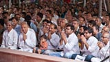  Devotees doing darshan of Swamishri