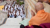  Youths doing darshan of Swamishri