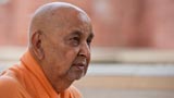  Swamishri engrossed in darshan