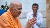  Swamishri blesses devotees
