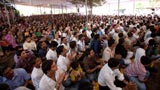  Devotees doing darshan of Swamishri