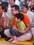  Devotees doing darshan of Swamishri