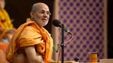  Pujya Viveksagar Swami delivers a discourse