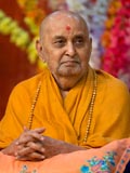  Swamishri during the assembly