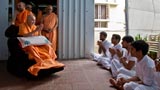  Youths doing darshan of Swamishri
