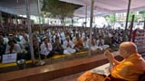  Devotees doing darshan of Swamishri