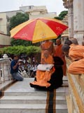  Swamishri bids Jai Swaminarayan to devotees