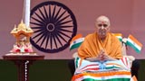  Shri Harikrishna Maharaj and Swamishri on stage