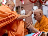  Pujya Ishwarcharan Swami performs pujan of Swamishri