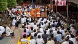  Devotees doing darshan of Swamishri
