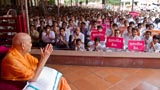  Devotees doing darshan of Swamishri
