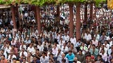  Devotees doing darshan of Swamishri