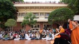  Devotees doing darshan of Swamishri