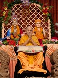  Swamishri during the assembly