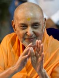  Swamishri blesses devotees