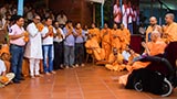  Devotees doing darshan of Swamishri