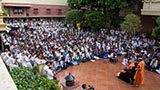  Devotees doing darshan of Swamishri