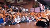  Devotees doing darshan of Swamishri