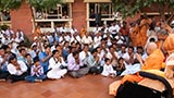  Devotees doing darshan of Swamishri