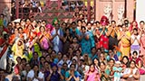  Devotees doing darshan of Swamishri