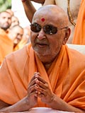  Swamishri in a divine, jovial mood