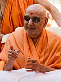  Swamishri in a divine, jovial mood