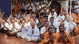  Devotees doing darshan of Swamishri
