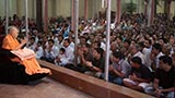  Devotees doing darshan of Swamishri